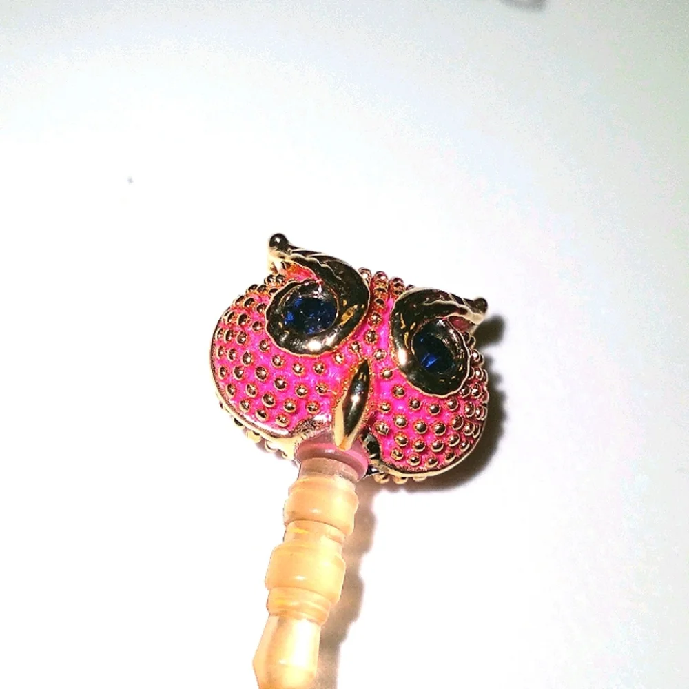 Owl Cell phone dust plug